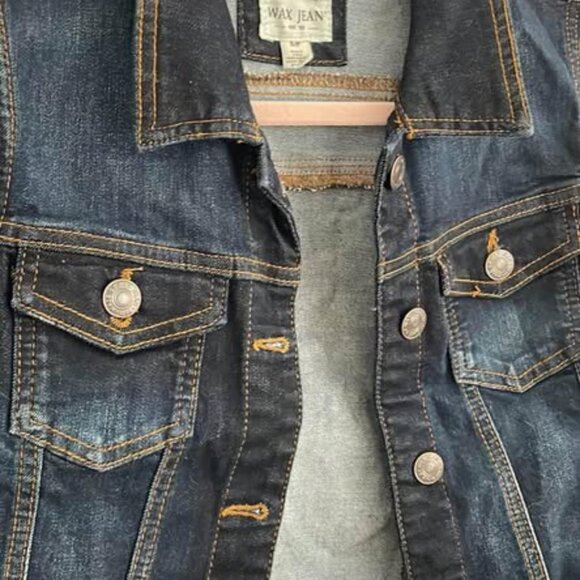 Small Jean/ Denim Vest - Picture 2 of 3